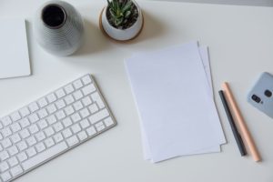 Read more about the article Hiring a Ghost Writer for Your Blog | What You Need to Know